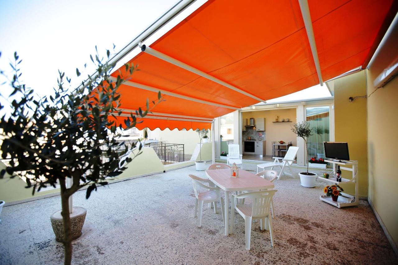 Re Sole Case Vacanze - Esclusivo Attico M A R T E Con Spaziosissima Terrazza Solarium Attrezzata Авола Экстерьер фото