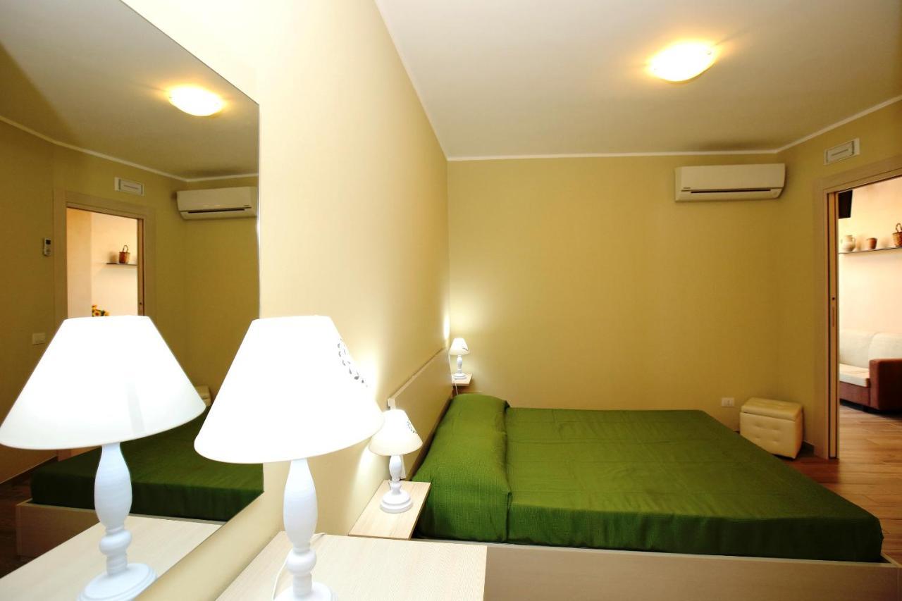 Re Sole Case Vacanze - Esclusivo Attico M A R T E Con Spaziosissima Terrazza Solarium Attrezzata Авола Экстерьер фото