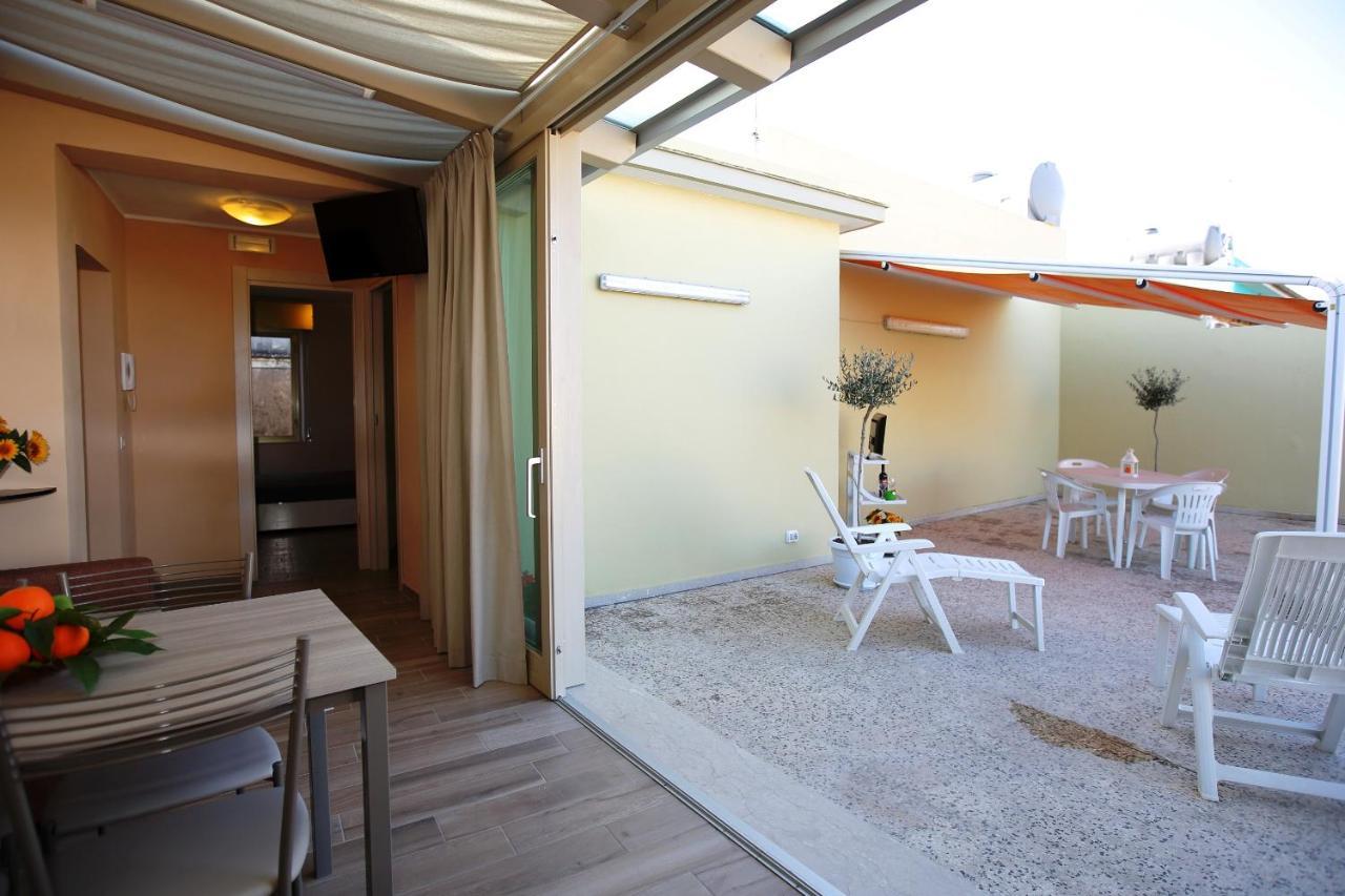 Re Sole Case Vacanze - Esclusivo Attico M A R T E Con Spaziosissima Terrazza Solarium Attrezzata Авола Экстерьер фото