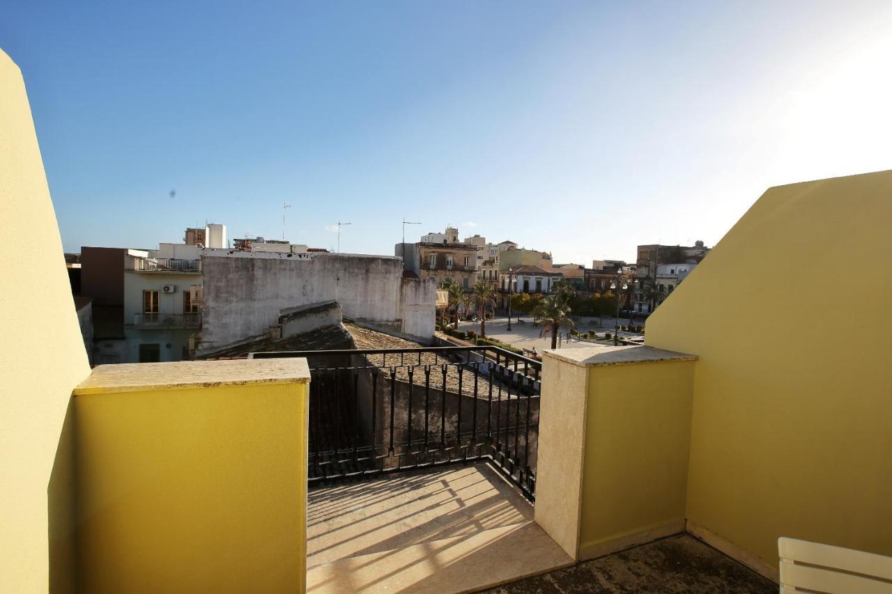Re Sole Case Vacanze - Esclusivo Attico M A R T E Con Spaziosissima Terrazza Solarium Attrezzata Авола Экстерьер фото