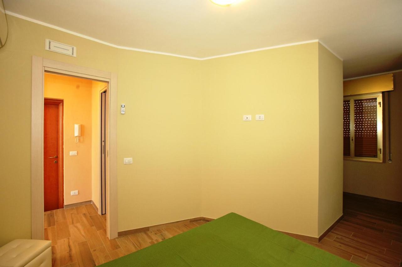 Re Sole Case Vacanze - Esclusivo Attico M A R T E Con Spaziosissima Terrazza Solarium Attrezzata Авола Экстерьер фото